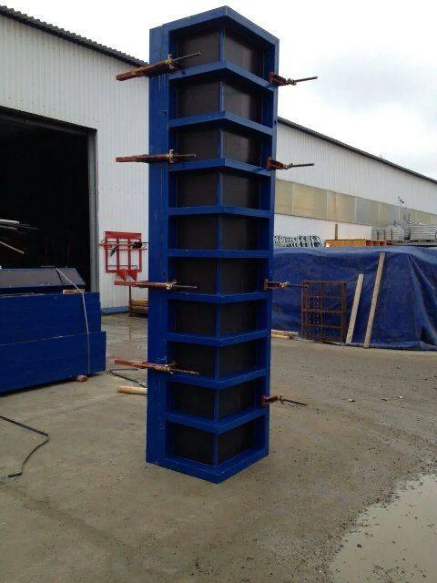 Опалубка колонн на угловых щитах